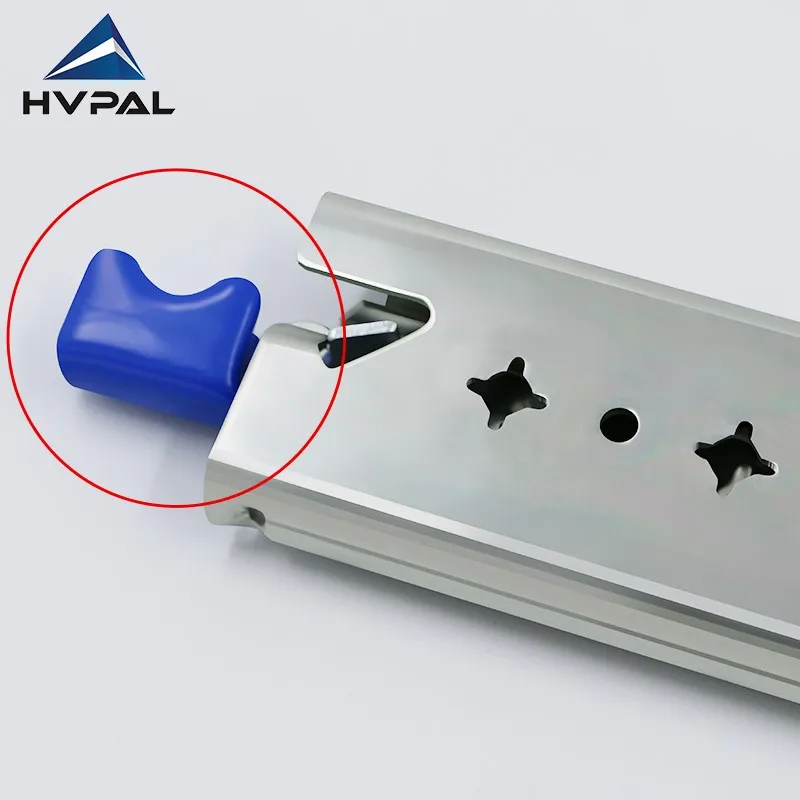 3-Section Self-Locking Ball Bearing Slides 3-Section Self-Locking Ball Bearing Slides